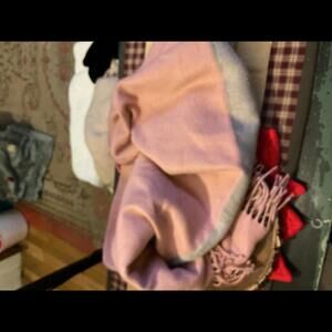 Cozy Dual-Tone Pink Scarf